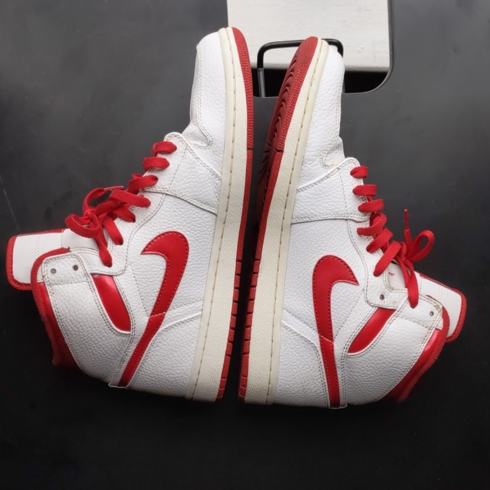 Air Jordan retro 1s